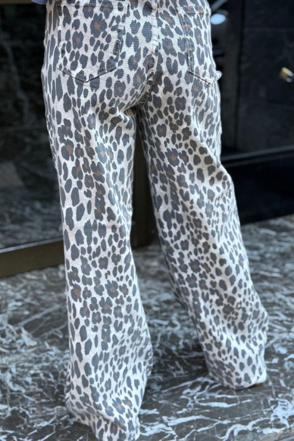 Jean with Dark Leopard Pattern