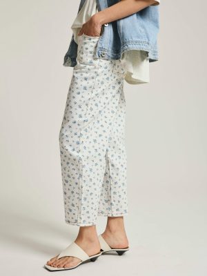 Jean Pants with Flowers Blue